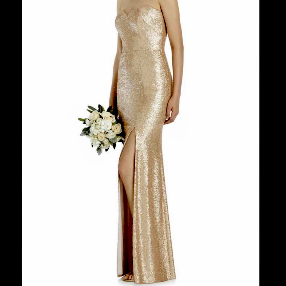✨Golden sparkly strapless dress.✨